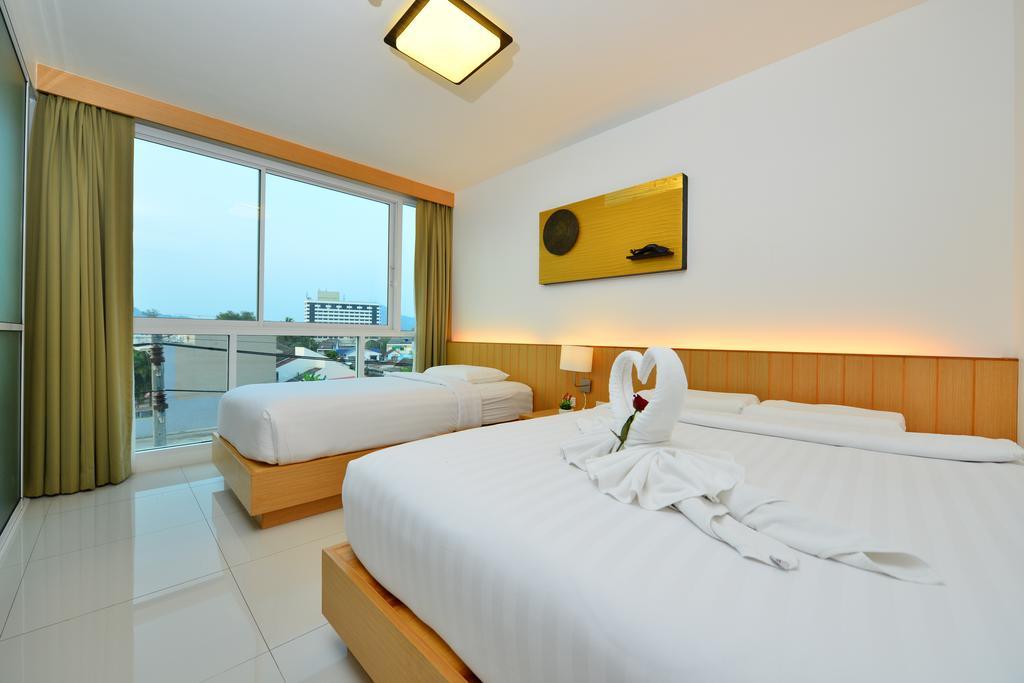 Modern Thai Suites Phuket Esterno foto