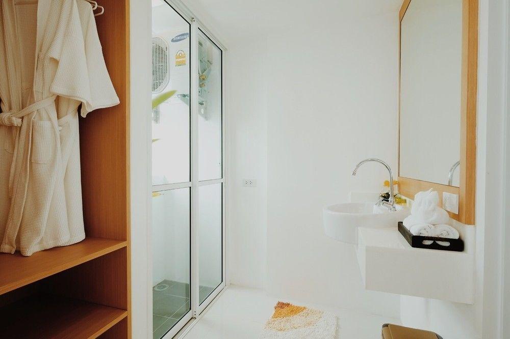 Modern Thai Suites Phuket Esterno foto